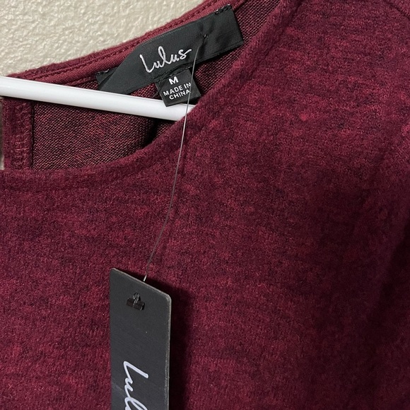 Lulu’s burgundy Wrap Knit Dress size M - Picture 4 of 7